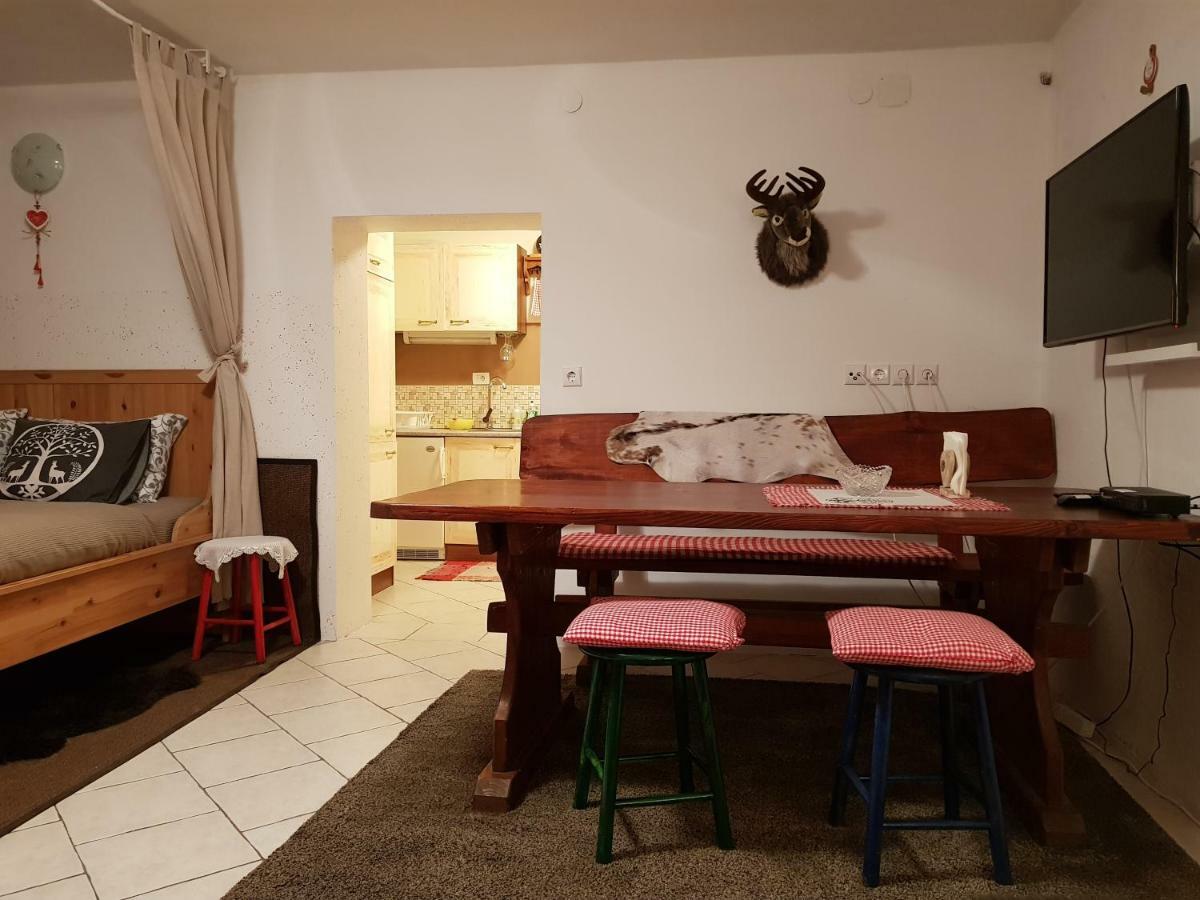 Zajcek Apartma موجسترانا المظهر الخارجي الصورة